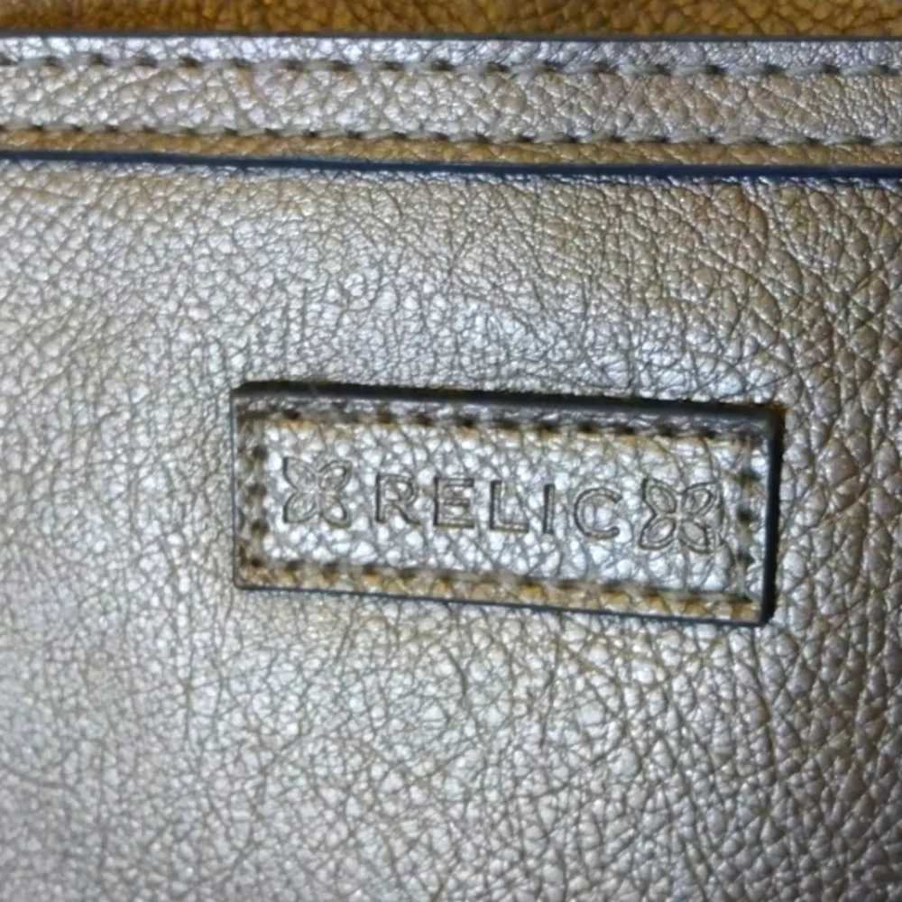 Relic pebbled leather-look metallic crossbody bag, gold tone trim, NWOT